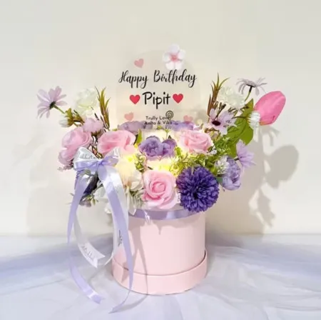 Bloom Box Akrilik Ucapan Ulang Tahun Berau